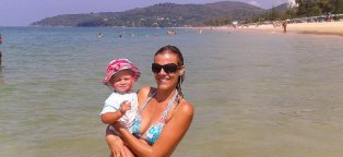 Kata or Karon beach better